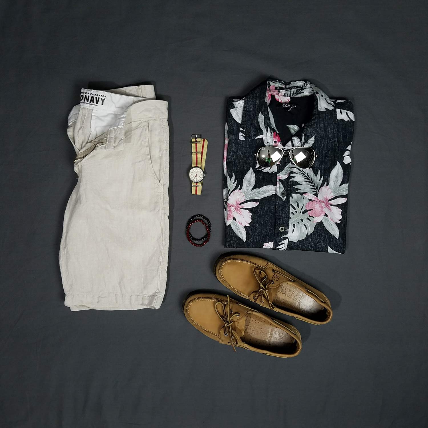 Sand And Summers Flatlay | GENTLEMAN WITHIN